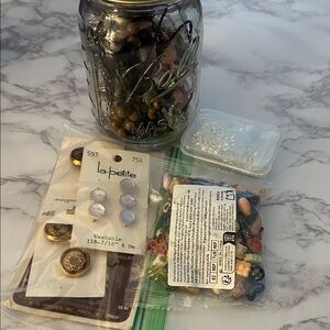 Craft, Junk Jewelry, Button Lot